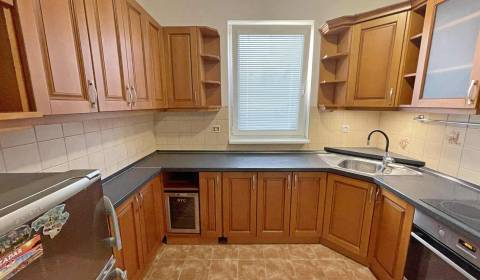 EXKLUZÍVNE Moderný 2-izbový byt s lódžiou na predaj v Galante