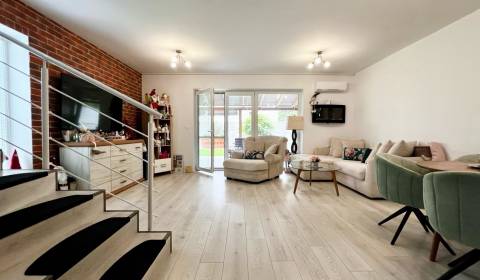 Krásny zariadený 4-izb dom, novostavba, Rovinka, 15 min od BA