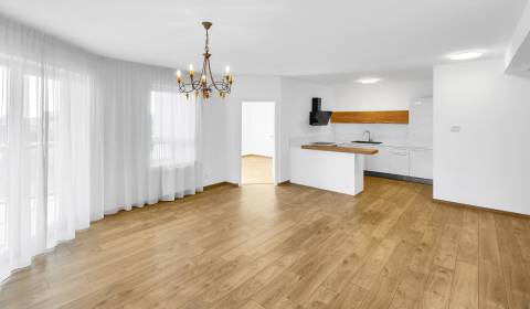 Veľmi príjemný 3i byt 79 m2, s terasou a parkovaním