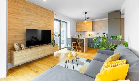 Dizajnový 2i byt 66 m2 byt vrátane terasy 23m2, parking, GUTHAUS