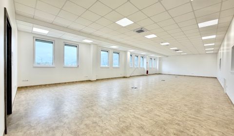 Moderné kancelárske priestory 178 m2 na prenájom v Tepličke nad Váhom