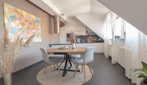 Na predaj výnimočný mezonet, 141 m², Brnianska ulica, Staré Mesto