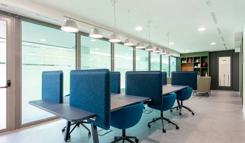 Coworkingový priestor v oblasti  OC Central