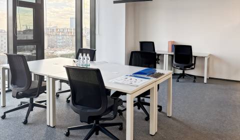 Kancelárske priestory s komplexnými službami s otvoreným priestorom pr