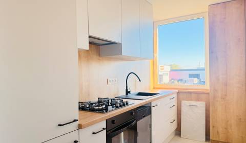 Slnečný 3i byt s garážou, kompletná rekonštrukcia 