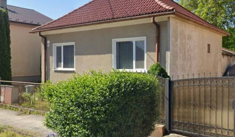 PREDAJ: 2 izbový rodinný dom, Chtelnica