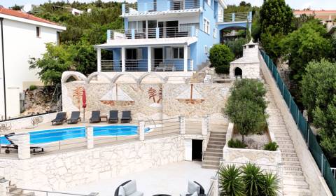 Apartmánová vila /500 m²/ pri mori, Dalmátsko, Marina