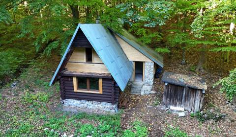 Predaj zrubová chata, Moštenica, Banská Bystrica