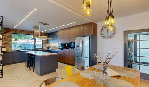 3D, predaj, 4i, Dizajnového RD/Bungalov, Fialková, Dunajská Lužná