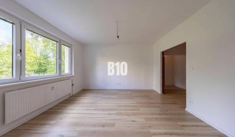 REZERVOVANÉ! Ružinov, Jašíkova ulica - 2izbový byt po kompletnej rekon