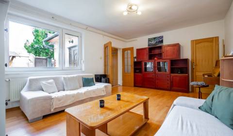 4iRD V HRN.NAD PARNOU, VHODNÝ NA ČIASTOČNÚ REKONŠTRUKCIU