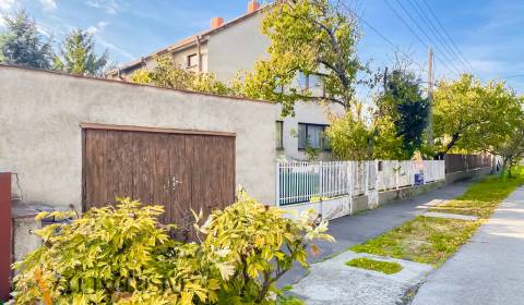 ALL INCLUSIVE I 5 IZBOVÝ RD S GARÁŽOU, POZEMOK 712 M2- MATÚŠKOVO