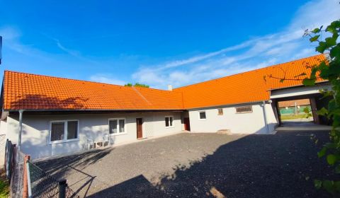 Dom s veľkým potenciálom a nádhernou záhradou
