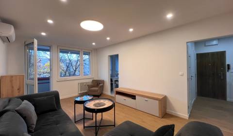 ZARIADENÝ, ELEGANTNÝ 3-IZBOVÝ BYT S KLIMATIZÁCIOU A VEĽKOU LODŽIOU