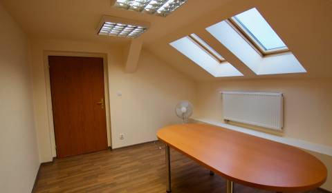 Kancelárske priestory - 6 miestností - 73 m2 – Košice