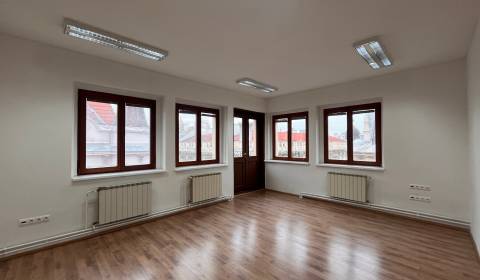 Prenájom kancelárskych priestorov v centre 102 m2