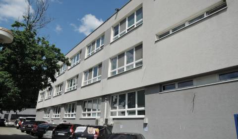 Prenájom kancelárií  v blízkosti Trnavskej cesty, 200-503 m2