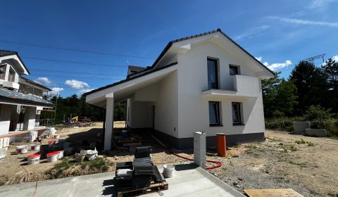 Predaj novostavby 5-izbových rodinných domov v Stupave (107)