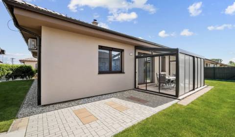 Dokončený 4izbový rodinný dom bez ďalších investícii- Hurbanova Ves
