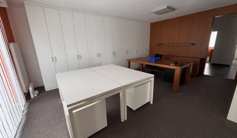 3 izbovy byt s terasou Colorhouse 1