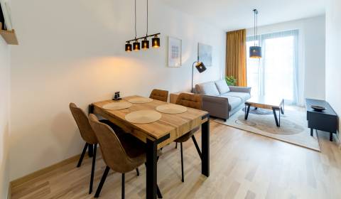 Dizajnový, skvelý 2i byt 44m2, balkón 3m2, parkovanie, METROPOLIS