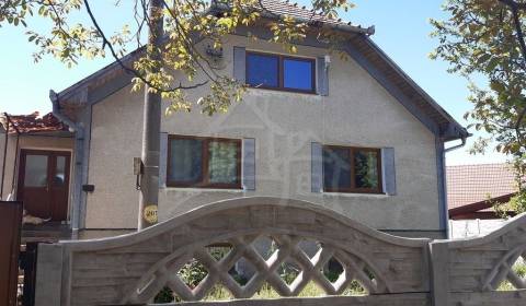 Rodinný dom pre malú farmu s cca 72-árovým pozemkom