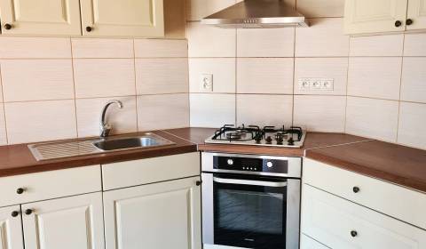 5-izb. dvojpodlažný rodinný dom, Rovinka