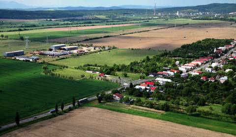 Voľa – 1.500 m2 ORNÁ PÔDA a LESY 