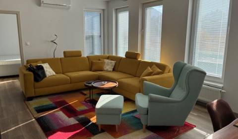 Predám 3 izbový byt Trenčianske Teplice, Terasa a Parkovacie miesto