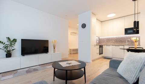 Nadštandardný 2-izbový byt s parkovaním, Ovocné sady