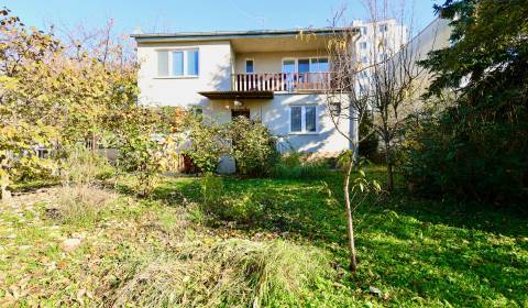 Poschodový rodinný dom vo vyhľadávanej lokalite Michaloviec