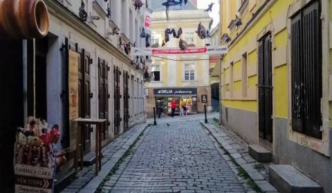 Obchodný priestor v srdci historického centra 31 m2 – BA I.- Michalská