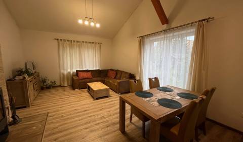 PREDAJ: rodinný dom Rakytovce, pozemok 698 m2, cena 448.000 €