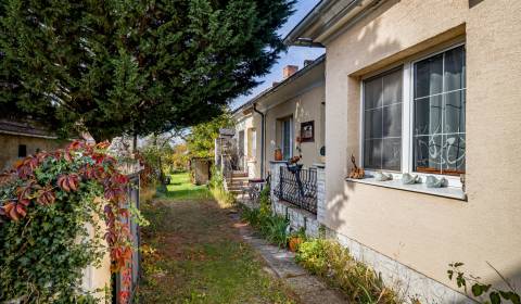 DEVÍNSKA NOVÁ VES - PREDAJ - RODINNÝ DOM - ISTRIJSKÁ UL.