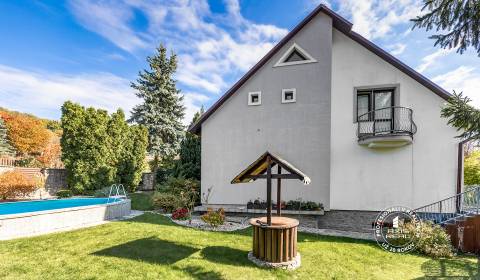 5-izbový rodinný dom s garážou, BA Kramáre, Stará Klenová