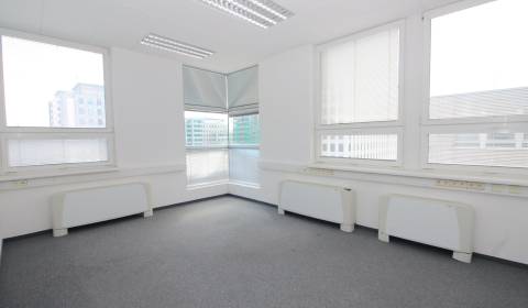 Kancelárie Pressburg Tower, budova Orange, širšie centrum s parkovaním