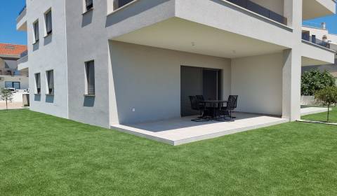 CHORVÁTSKO - Pekné apartmány 350m od pláže (S1) - VODICE