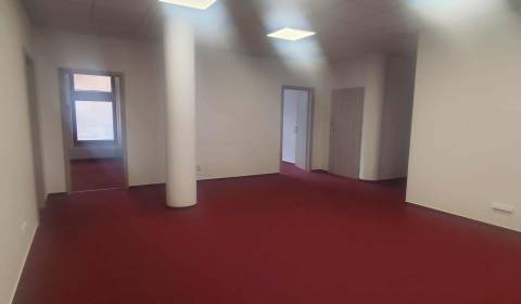Prenájom kancelárske priestory – centrum mesta Čadca, 150 m² (333-P)