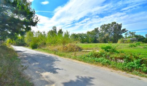 DEVÍNSKE JAZERO, pozemok 2515 m2 – krásne prírodné prostredie