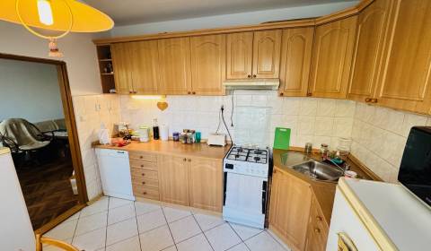 Na predaj 3 i byt v Partizánskom pri centre 65 m2