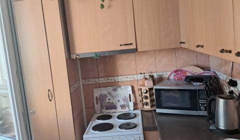 1-izb. byt s lodžiou, ul. Š.Králika, Devínska Nová Ves