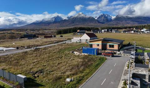 PREDAJ: STAV.POZEMOK S IS; 699 m2; Poprad - Mlynica; 135.000€