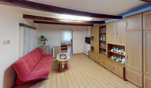 Na predaj priestranný 3-izbový rodinný dom v obci Tvrdomestice