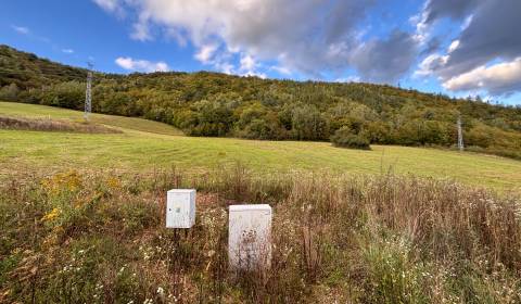 MARGECANY - Stavebný pozemok - Pod horou. Výmera 1191m². IS.