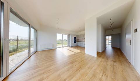 3i. BYT SO ZÁHRADOU +TEP. ČERPADLO, KLIMATIZÁCIA A ŽALÚZIE V CENE