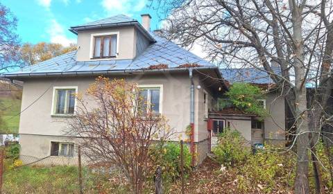 RD v pôvodnom stave, veľký pozemok (2130m2), pokojná koncová dedina, L