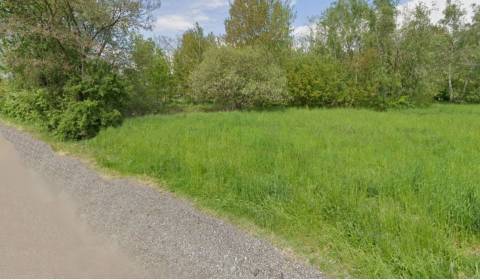  Pozemok, v obci Hôrky, Exkluzívne