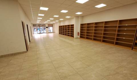 PRENÁJOM: Obchodný priestor 158m2 - Mostová ulica, Ružomberok