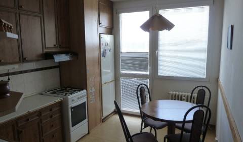 Prenájom 3-izbového bytu pri Draždiaku, Bratislava V