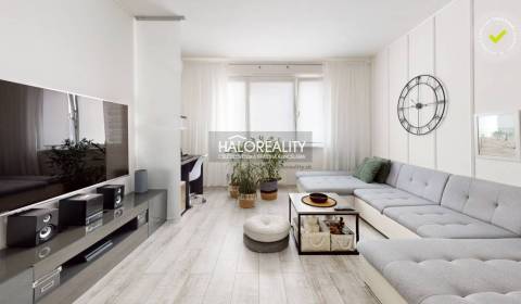 Predaj, trojizbový byt Žiar nad Hronom,  Centrum II,...